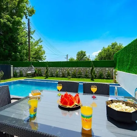 ヴィラ Rmg Villas Fethiye *